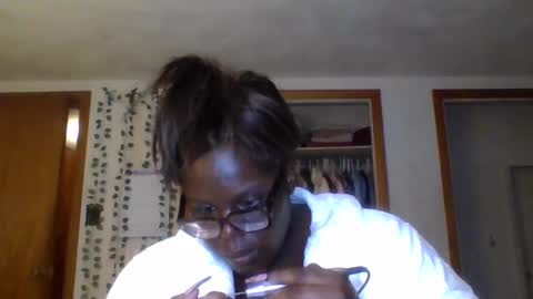 Snapshot of bunny8354367 chatting on September 22, 2025, 11:07 pm Bunny online show from September 22, 2025, 11:07 pm