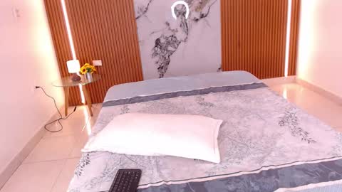 Rossi Hill online show from March 20, 2026, 1:27 pm