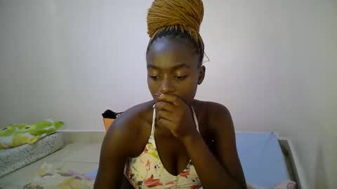 bunny_bliss1 online show from May 7, 2026, 5:02 am