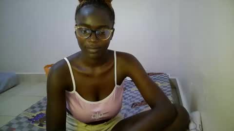 bunny_bliss1 online show from May 12, 2026, 4:09 am