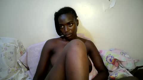 Snapshot of bunny_bliss1 chatting on July 12, 2026, 11:18 pm bunny_bliss1 online show from July 12, 2026, 11:18 pm