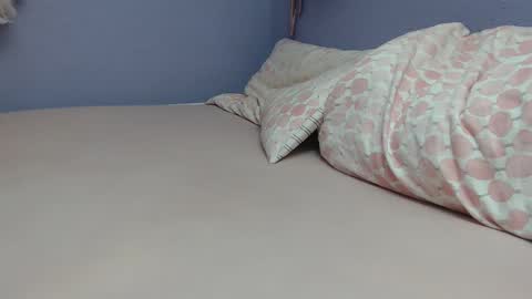 Snapshot of bunny_nextdoor chatting on February 3, 2025, 12:15 am Bunny  Miss me Online every day here -  online show from February 3, 2025, 12:15 am