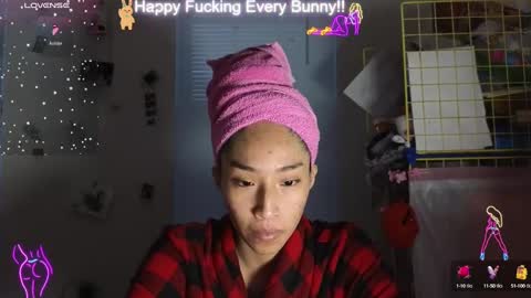 Snapshot of bunnycheekz chatting on January 6, 2025, 10:05 pm Tokki bunny online show from January 6, 2025, 10:05 pm