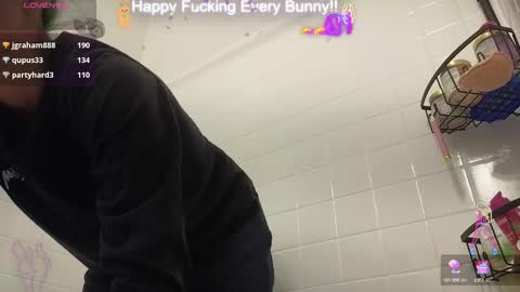 Snapshot of bunnycheekz chatting on January 12, 2025, 5:13 am Tokki bunny online show from January 12, 2025, 5:13 am