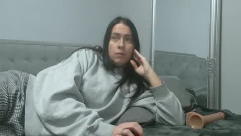 bunnyela online show from January 19, 2026, 12:31 pm