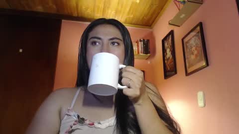 Snapshot of bunnyemilyr0s33 chatting on January 23, 2025, 8:25 am bunnyEmilyR0s33 online show from January 23, 2025, 8:25 am