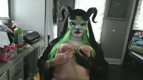Snapshot of bunnytoes5505 chatting on June 18, 2026, 8:24 pm bunnytoes5505 online show from June 18, 2026, 8:24 pm