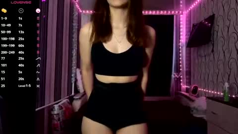 Bella online show from July 28, 2026, 12:48 pm