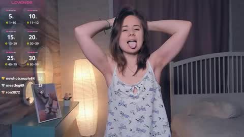 Lizy online show from November 26, 2025, 8:04 am