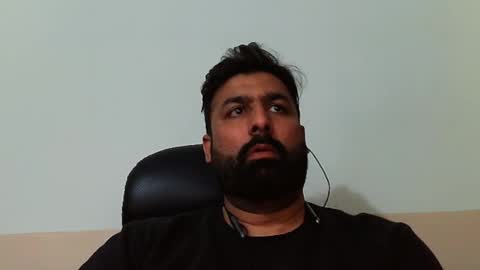 Hairy Arabian online show from February 5, 2025, 6:26 pm