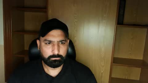 Hairy Arabian online show from September 13, 2025, 7:30 am