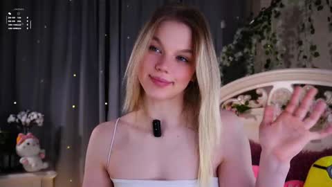 Snapshot of burnletitallburn chatting on March 16, 2026, 4:44 pm Jessica online show from March 16, 2026, 4:44 pm