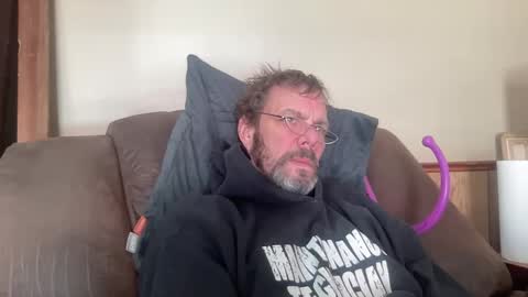 bushbeautician online show from January 11, 2025, 4:14 pm