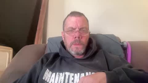 bushbeautician online show from February 2, 2025, 3:28 pm