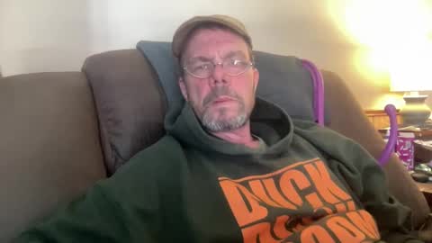 bushbeautician online show from March 6, 2025, 5:43 pm