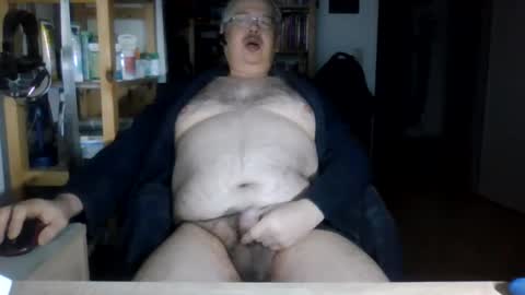 Snapshot of busibaer666 chatting on February 9, 2025, 3:32 am busi online show from February 9, 2025, 3:32 am