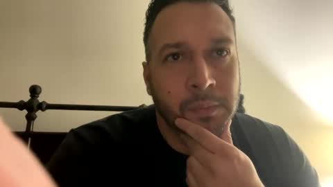 businesspleasure online show from February 11, 2025, 4:01 am