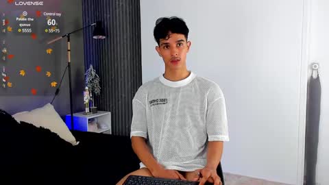 Buster independent model online show from December 18, 2024, 8:57 pm