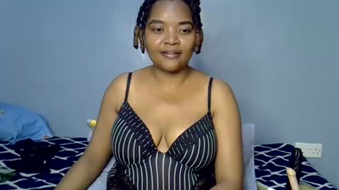 busty kenzi online show from July 18, 2026, 7:50 pm