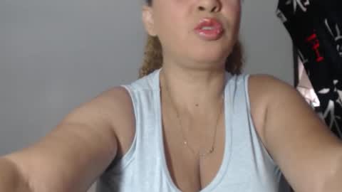 Amanda  online show from December 17, 2025, 12:33 pm