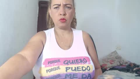 Snapshot of bustyamanda_ chatting on January 17, 2026, 12:43 pm Amanda online show from January 17, 2026, 12:43 pm