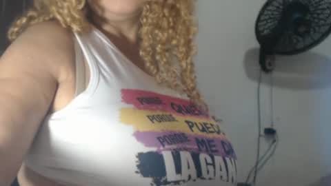 Snapshot of bustyamanda_ chatting on June 27, 2026, 12:22 pm Amanda online show from June 27, 2026, 12:22 pm