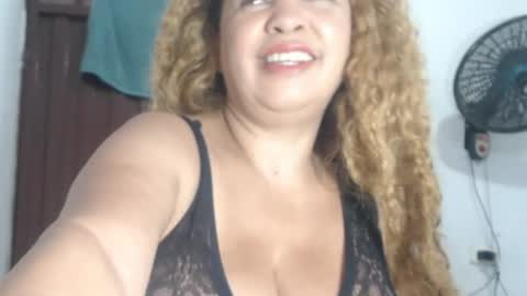 Snapshot of bustyamanda_ chatting on July 30, 2026, 12:04 pm Amanda online show from July 30, 2026, 12:04 pm