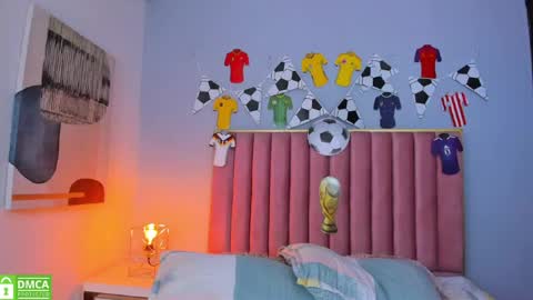 Snapshot of butterflydoll_ chatting on June 24, 2026, 6:29 pm butterflydoll_ online show from June 24, 2026, 6:29 pm