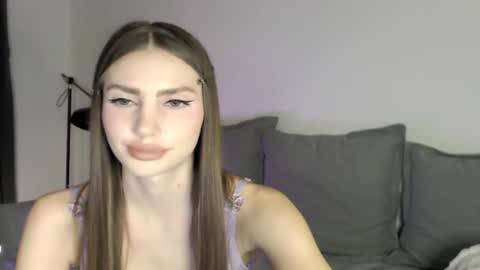 Snapshot of butterflys_ chatting on March 7, 2025, 11:16 pm Lauren online show from March 7, 2025, 11:16 pm