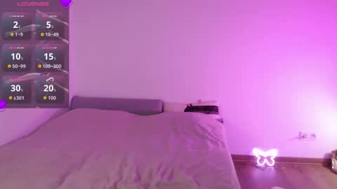 Snapshot of butterflys_ chatting on September 11, 2025, 5:57 pm Lauren online show from September 11, 2025, 5:57 pm