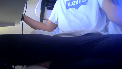 Snapshot of cachicho81 chatting on June 20, 2026, 6:44 pm cachicho81 online show from June 20, 2026, 6:44 pm
