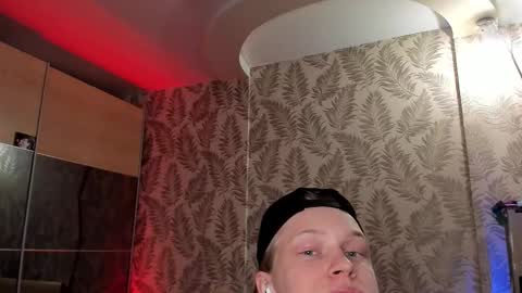 Snapshot of cactusjames_69 chatting on September 17, 2025, 5:36 pm James online show from September 17, 2025, 5:36 pm