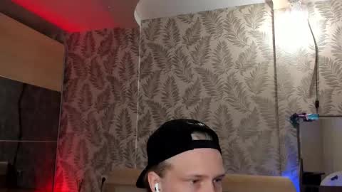 Snapshot of cactusjames_69 chatting on September 24, 2025, 6:22 pm James online show from September 24, 2025, 6:22 pm