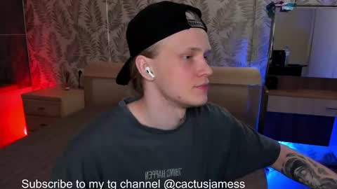 Snapshot of cactusjames_69 chatting on October 10, 2025, 7:02 pm James online show from October 10, 2025, 7:02 pm