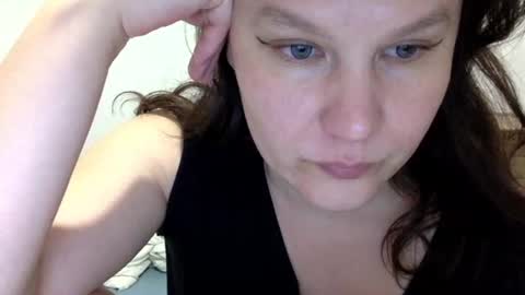 Lamb online show from September 13, 2025, 6:08 pm