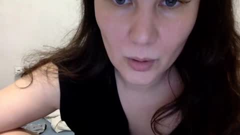 Lamb online show from December 1, 2025, 6:57 pm