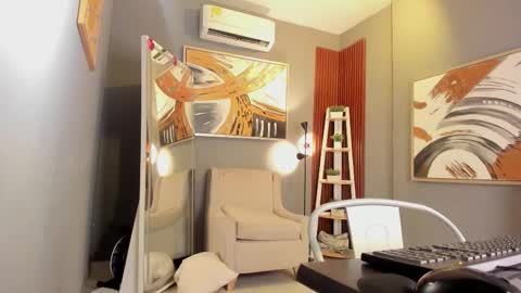 I am Katherine  online show from March 16, 2026, 11:03 am