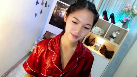 caitlin online show from November 18, 2025, 2:28 am