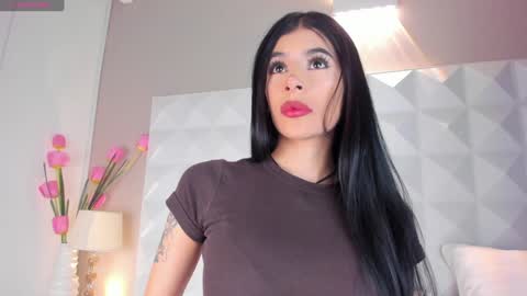 Snapshot of caitlyncouper chatting on February 3, 2025, 5:03 pm Caitlyn online show from February 3, 2025, 5:03 pm