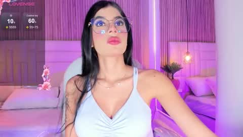 Caitlyn  online show from January 19, 2026, 11:36 am