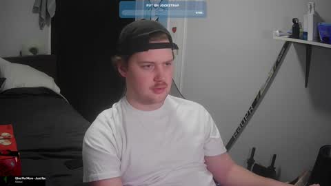 Snapshot of cajerk chatting on November 13, 2025, 5:06 am Cajerk online show from November 13, 2025, 5:06 am