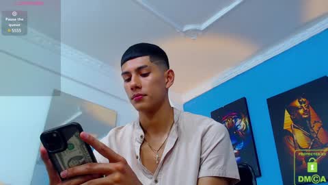 Snapshot of calavalerio chatting on December 4, 2024, 8:18 pm Valerio online show from December 4, 2024, 8:18 pm