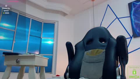 Snapshot of calavalerio chatting on December 15, 2024, 4:18 am Valerio online show from December 15, 2024, 4:18 am