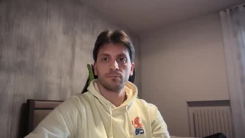 Snapshot of calciatore94 chatting on April 10, 2026, 4:23 pm Marco online show from April 10, 2026, 4:23 pm