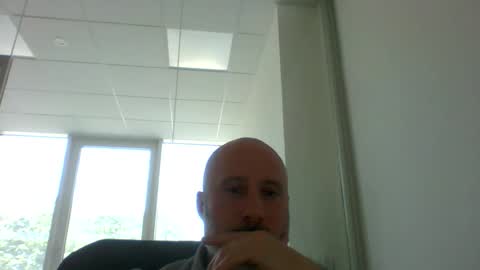 Snapshot of caldoski chatting on April 30, 2026, 12:00 pm caldoski online show from April 30, 2026, 12:00 pm