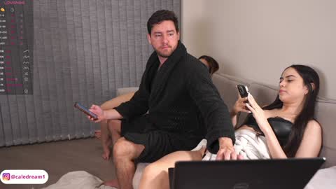 https online show from October 23, 2025, 2:33 am