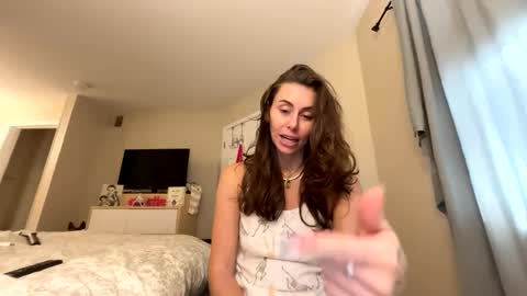 The Cali Cambri online show from September 22, 2025, 1:35 pm