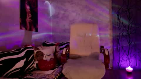 Snapshot of caliente_emperatriz chatting on March 31, 2026, 9:37 pm EMPERATRIZ online show from March 31, 2026, 9:37 pm