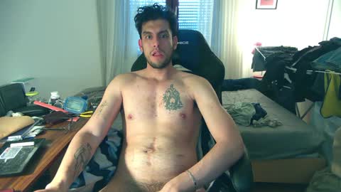 calientecalientee online show from May 15, 2026, 4:14 pm