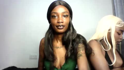 Snapshot of calin_3 chatting on October 4, 2025, 6:00 am calin online show from October 4, 2025, 6:00 am